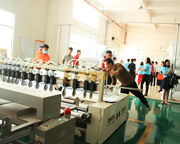 背膠無(wú)紡布1