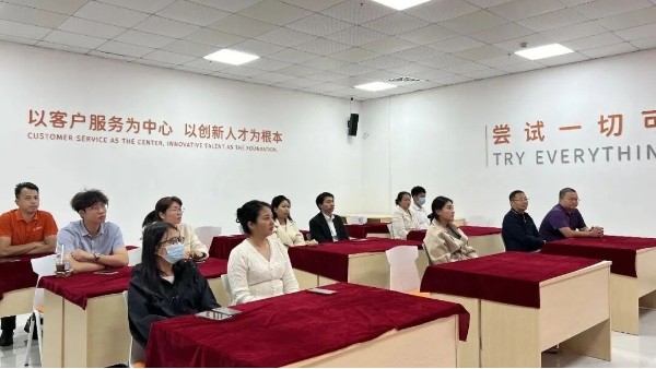 智成纖維讀書會(huì)第388期：在務(wù)實(shí)與務(wù)虛之間，尋找前行的力量