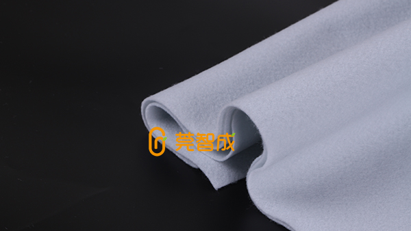 口罩針棉-肉眼可見的針孔，透氣性更好