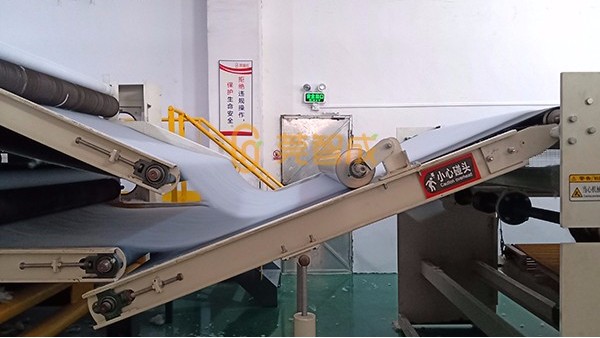 針刺無(wú)紡布應(yīng)具備的條件