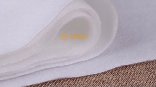 針刺無紡布工廠產(chǎn)品的優(yōu)勢在哪里呢？