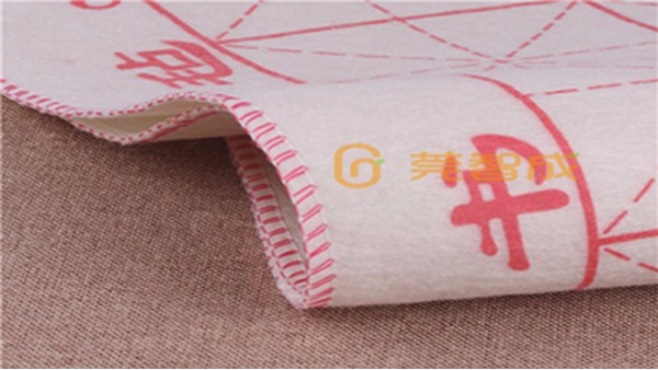 用了書畫氈，再也不用擔心墨汁滲透到桌面了